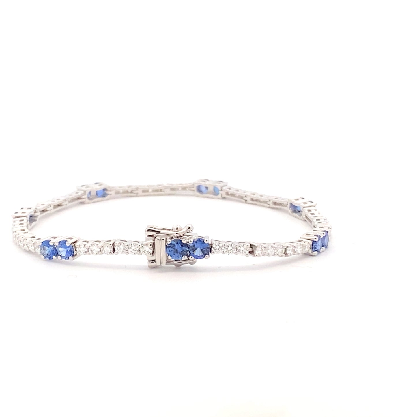 Cornflower Blue Sapphire & Diamond Bracelet